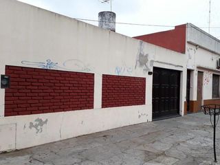 Foto 3 de PROPIEDAD EN BLOCK: LOCAL CON VIVIENDA Y DEPTO EN ITALIA  Y ALBERTI