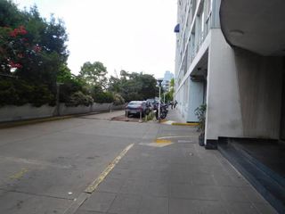 Zona Parque Lezama, 3 ambientes al frente, balcon, cocina separada,  vista panoramica,