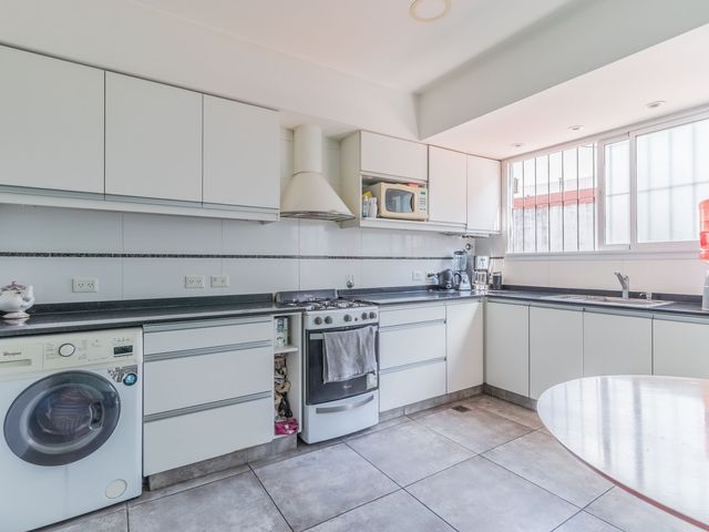 Venta departamento 4 ambientes P Chacabuco Patio