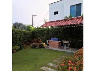 Casa campestre con piscina en venta, Girardot Cundinamarca Villa Maria