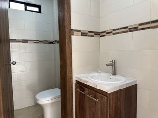 Foto 12 de CASAS MODERNA EN VENTA EN URB PORTÓN DEL SOL - MANTA