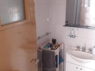 Foto 27 de Venta Casa 3 dorm. 2 baños  B° Gral Paz