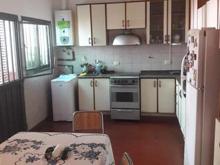 Foto 17 de Venta Casa 3 dorm. 2 baños  B° Gral Paz