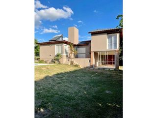 Foto 2 de VENTA CASA 3 DORMITORIOS SAN ANTONIO DE ARREDONDO