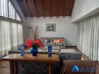 Foto 2 de Casa en venta en Quilmes Oeste