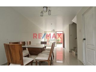 Foto 4 de 🏡 ¡Vive con tranquilidad en la Campiña de Moche! 🌿✨

Descubre esta hermosa casa en esquina, ubicada dentro del exclusivo Condominio Villa Muchik, do