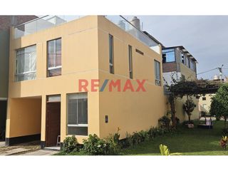 Foto 2 de 🏡 ¡Vive con tranquilidad en la Campiña de Moche! 🌿✨

Descubre esta hermosa casa en esquina, ubicada dentro del exclusivo Condominio Villa Muchik, do