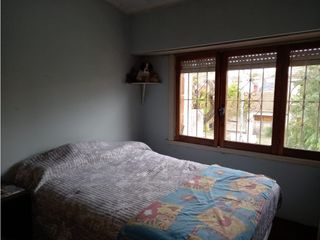Foto 5 de Chalet 5 ambientes. Amplio lote. Zona Chauvin.
