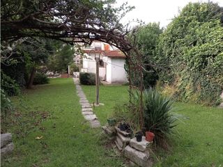 Foto 11 de Chalet 5 ambientes. Amplio lote. Zona Chauvin.