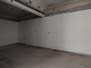 Foto 5 de LOCAL COMERCIAL CON 3 FRENTES en AV. PETIT THOUARS - SAN ISIDRO