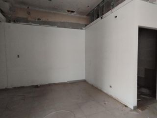 Foto 6 de LOCAL COMERCIAL CON 3 FRENTES en AV. PETIT THOUARS - SAN ISIDRO