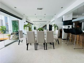 Foto 4 de VENDO HERMOSA CASA EN URB EL GOLF