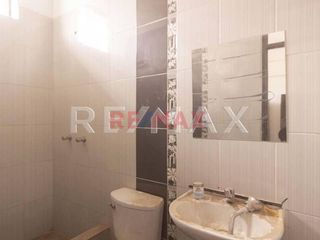Foto 20 de HOTEL EN VENTA EN SJL a unos pasos de la Avenida Wiesse!!!

San Juan de Lurigancho es uno de los distritos más poblados de Lima, y por ende los inve