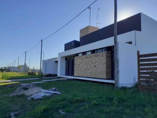 Terreno en venta - 560mts2 - Villa Elvira, La Plata
