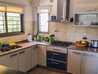 Foto 8 de VENTA. Casa 3 dormitorios. Av. Puesta del Sol