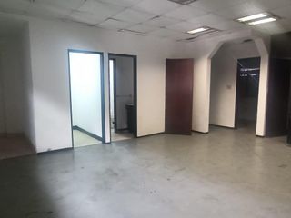 Galpón Con oficina o vivienda - 350 m2 - Barracas - MIXTURA 3