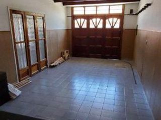 Foto 5 de Chalet 4 ambientes con garage en dorrego y alvarado