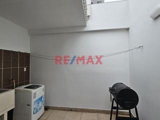 Foto 10 de Alquiler De Departamento Duplex En Urb San Andres