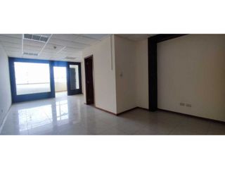 Foto 5 de Vendo hermosa oficina Norte Guayaquil