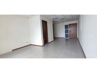 Foto 2 de Vendo hermosa oficina Norte Guayaquil