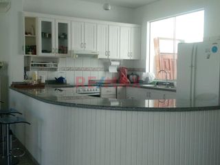 Foto 4 de condominio Moravia, Km 89.8 panamericana sur, Bujama, la casa numero 12, con vista al mar.
La casa tiene 189 mts2, consta de siete habitaciones, de l