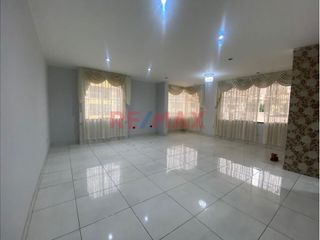 Departamento en alquiler con baja de precio en La Molina