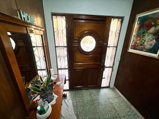 ALQUILER COMERCIAL, lote 8,66x20, CUB 358 M2