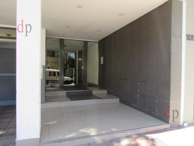 BELGRANO/Coghlan (Rivera y Zapiola)-Semipiso 3 amb-COCHERA FIJA-suite-toilette c/ducha-Luminoso-