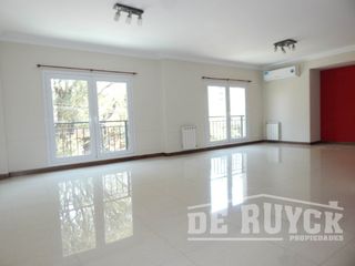 Foto 2 de Semipiso en venta en Quilmes Este