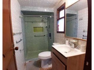 Foto 8 de VENDO CASA LOTE EN El CEDRAL