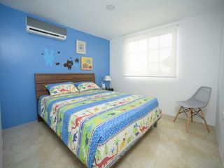 Foto 20 de Espectacular casa de venta nueva  en Urb. Casalaguna /km 12 av. León Febres Cordero / Acepto Biess