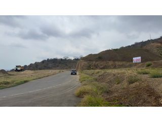 Foto 4 de TERRENO DE 300 M2 CERCA AL CERRO DE MONTECRISTI
