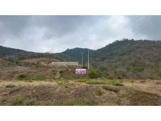 Foto 2 de TERRENO DE 300 M2 CERCA AL CERRO DE MONTECRISTI