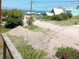 Foto 2 de ALQUILER CASA ALPINA A METROS DEL MAR