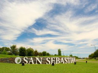Terreno en San Sebastian - Lote Interno con fondo al verde - Venta
