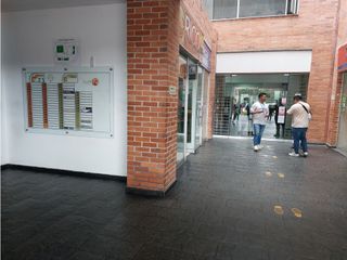 Se vende local punto 72- Bogotá
