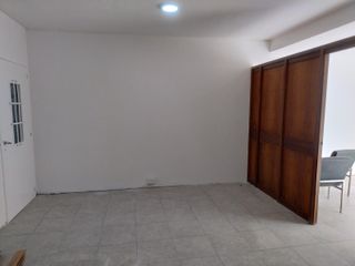Oficina Corrientes esquina Urquiza (Urquiza 1394 02-16) - Cochera opcional