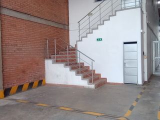 Foto 5 de bodega en arriendo en carora. Cod A11075
