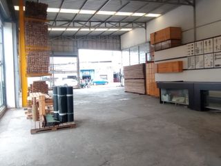 Foto 4 de bodega en arriendo en carora. Cod A11075
