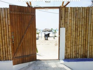 Se Alquila Casa Cerca del Mar y Frente al Mar en Olón