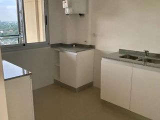 Departamento en venta - 2 dormitorios 1 baño - Cochera - 85mts2 - Florencio Varela