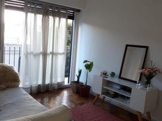 2 ambientes con balcón en Monserrat