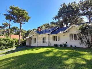 Foto 3 de Codigo 611 - Pinamar - Casa En Alquiler