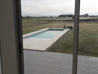 Casa en venta - 3 dormitorios 3 baños - Cochera - 1050mts2 - Haras del Sur III, La Plata