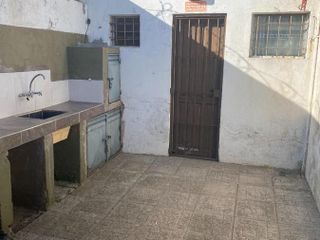Casa en venta - 3 dormitorios 1 baño - 100 mts2 - San Clemente Del Tuyú