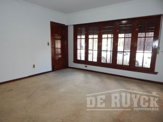 Foto 3 de Chalet en venta en Quilmes Este
