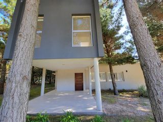 Foto 1 de Casa  en alquiler en Residencial 1 Costa esmeralda
