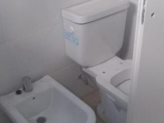 Dúplex en venta - 2 dormitorios 1 baño - cochera - 83mts2 - Los Hornos, La Plata