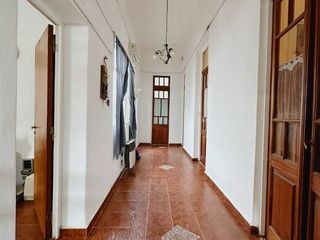 Foto 3 de Casa en venta de 3 dormitorios c/ cochera en Centro
