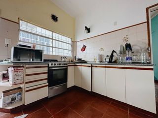 Foto 5 de Casa en venta de 3 dormitorios c/ cochera en Centro
